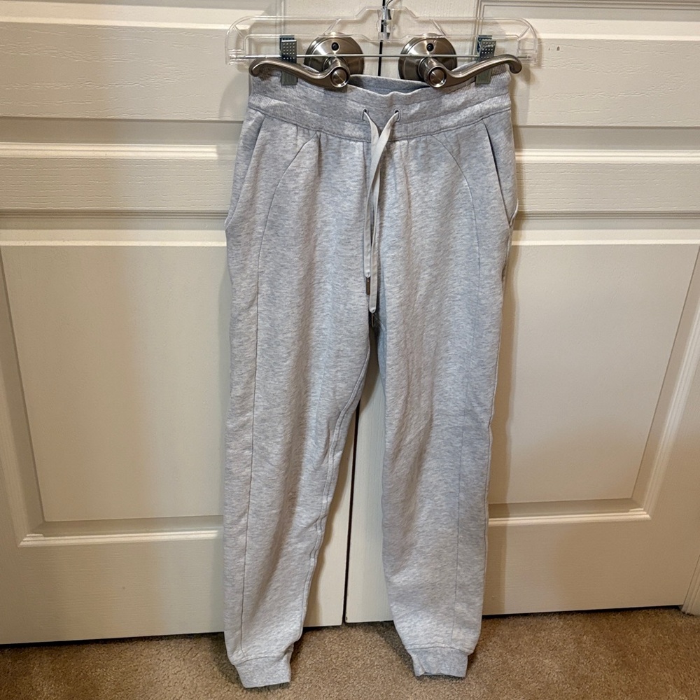 LULULEMON 2
